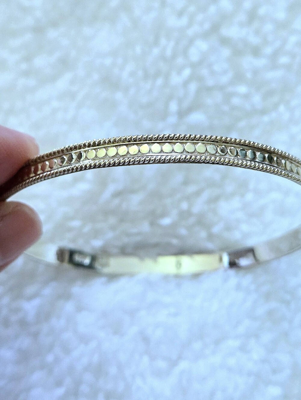 Anna Beck Thin Bangle Bracelet - Silver🤍 With Gold💛 Dots••• - Picture 15 of 16